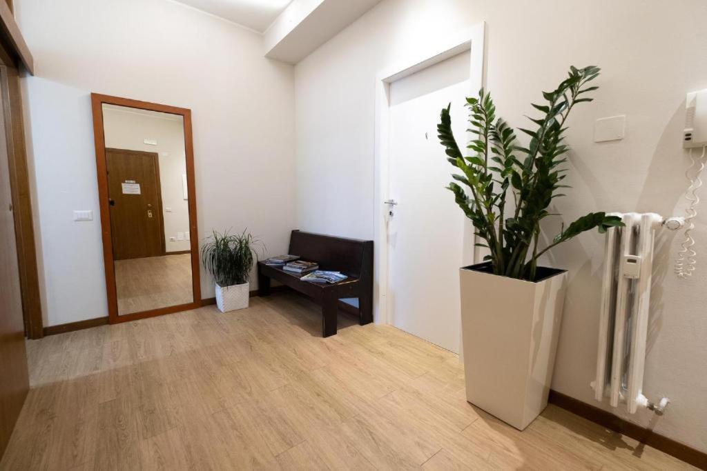 Cute And Cozy Apartment Train Station Bergamo Exterior photo